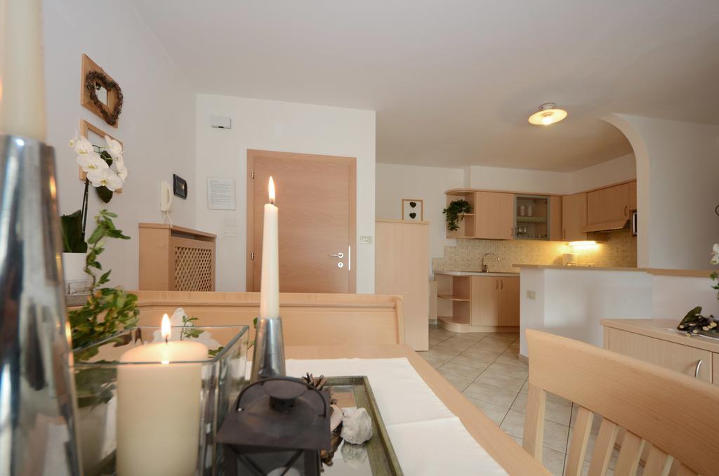 Mason La Zondra Aparthotel Vigo di Fassa Szoba fotó